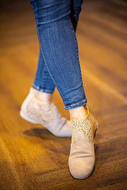 FINAL SALE Torri Zzaoui Dance Bootie - Lace Beige